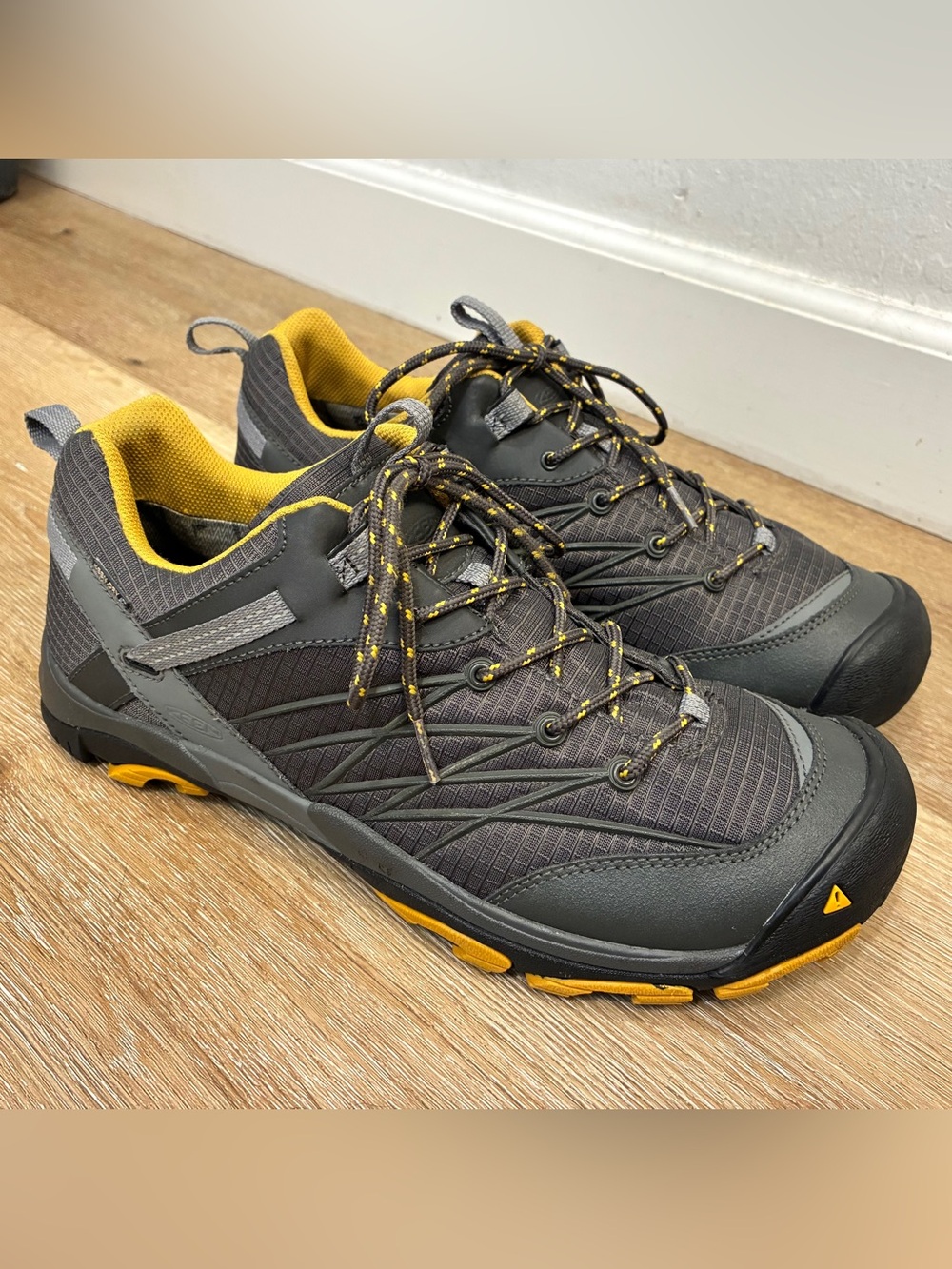 KEEN Marshall WP Hiking Shoes Highlighted Dark Gray Men’s US 12 EU 46 30cm